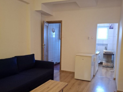 Garsonieră renovată cu centrală proprie – Foișorul de Foc