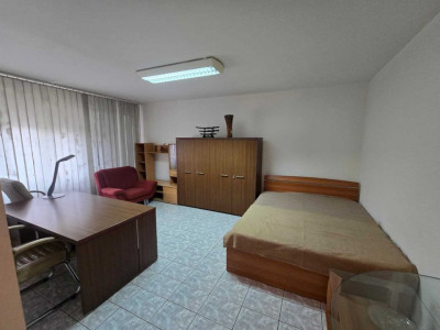 Garsonieră de închiriat, 40 mp, zona Muncii