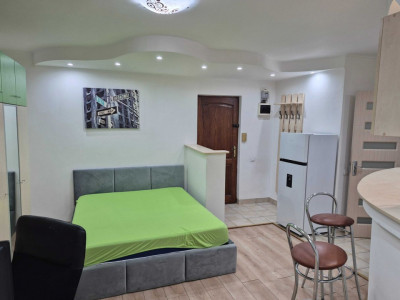 Garsonieră de închiriat Piața Unirii | Centru Vechi | Metrou la 1 minut