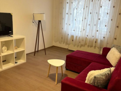 Apartament de 2 camere renovat, decomandat – zona Basarabia