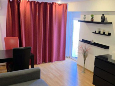 Apartament de 2 camere, spațios de 60 mp, balcon, Rond Alba Iulia