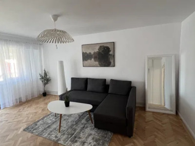 Apartament de 2 camere, 60 mp, centrala, balcon zona Otopeni 
