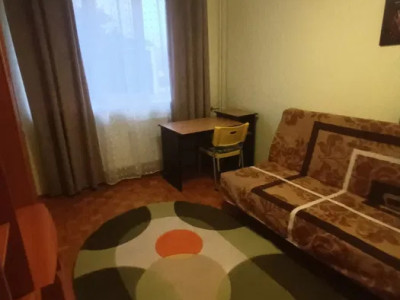 Apartament de 2 camere decomandat, zona Postavarului - 1 Decembrie 1918