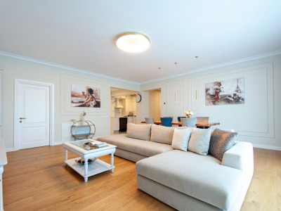 Apartament de 4 camere, 130 mp, 2 locuri de parcare, centrala, zona Băneasa