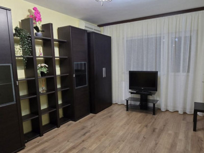 Apartament de 2 camere, decomandat, balcon, AC, zona Dristor - Rond Baba Novac 