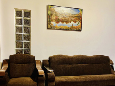 Apartament de 2 camere, 50 mp, centrala, balcon, zona Rosetti