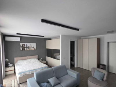 Studio, 50 mp, centrala, la 14 minute de metrou, Cloud 9