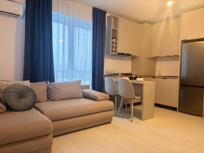 Apartament de 2 camere, 50 mp, centrala, balcon, zona Otopeni