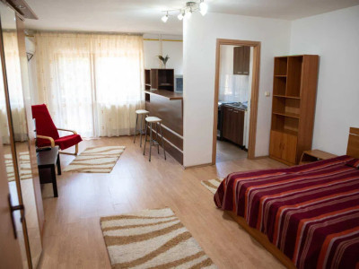 Garsoniera, 41 mp, centrala, balcon, zona Colentina