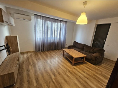 Apartament de 2 camere decomandat – 1 Decembrie, etaj 3/5, 3 min metrou
