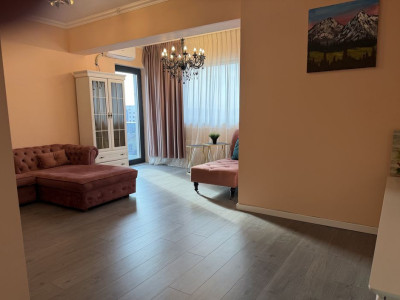 Apartament de 3 camere, 84 mp, centrala, 2 balcoane, zona Pipera