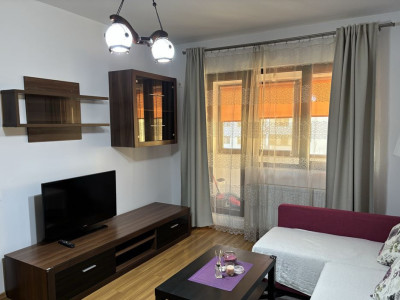 Apartament de 2 camere, 51 mp, centrala, balcon, aproape de metrou, Jiului