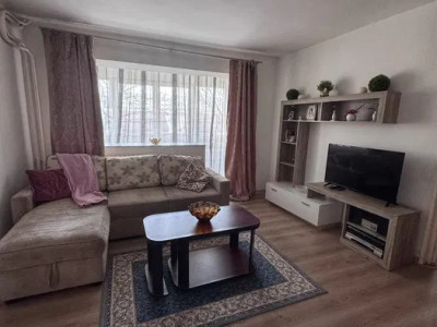 Apartament de 2 camere decomandat – Câmpia Libertății, etaj 5/8, balcon mare