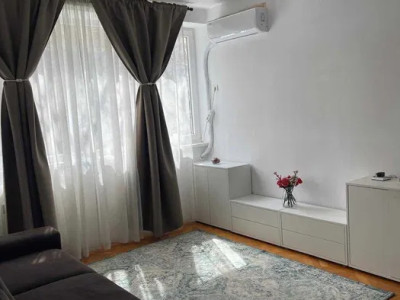 Apartament de 3 camere cu balcon – Piața Iancului, lângă metrou, etaj 2
