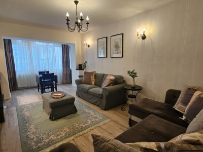 Apartament de 3 camere, 74 mp, aer condiționat, balcon, Arcul de Triumf