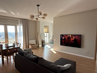 Apartament de 4 camere, 100 mp, parcare, centrala, balcon, Atlantic City Sisesti