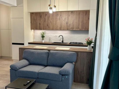 Garsoniera, 34 mp, centrala, balcon, curte proprie, Ghica Apartments