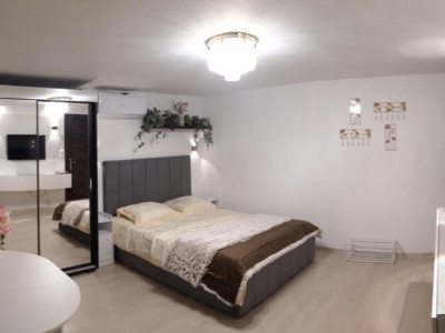 Garsoniera, 38 mp, centrala, prima inchiriere, aproape de metrou Eroilor