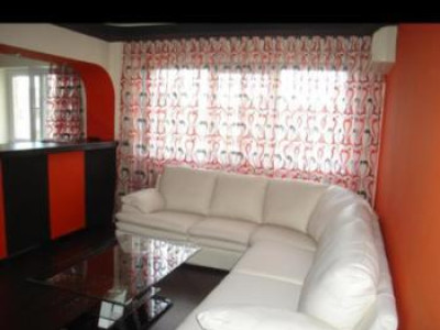 Apartament de 3 camere, 71 mp, la 2 minute de metrou, semidecomandat, zona Obor