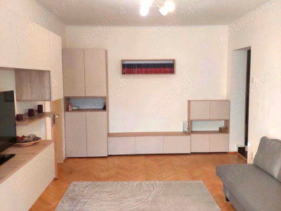 Apartament de 3 camere, decomandat, balcon parcare, metrou, zona Gorjului 